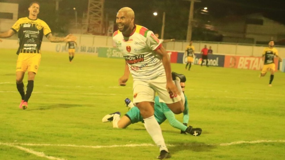 Cascavel sofre gol nos acréscimos, perde para o Petrolina e está fora da Copa do Brasil — Blog Edenevaldo Alves