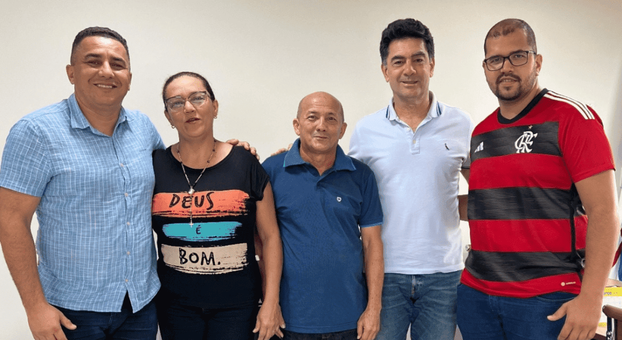 Cristiane Moura declara apoio ao grupo de Raimundo Pimentel em Araripina
