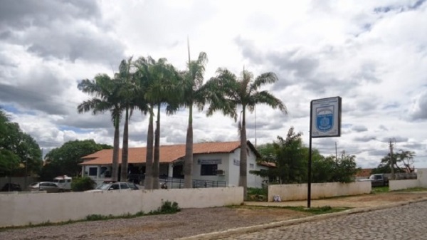 Avó é presa em flagrante após esfaquear até a morte a neta — Blog Edenevaldo Alves