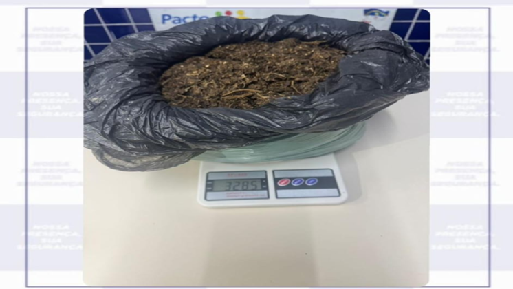 Polícia Militar apreende grande quantidade da drogas em Ouricuri