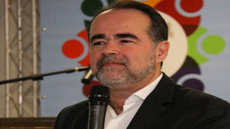 Júlio Lóssio é diagnosticado com tumor na região dos rins