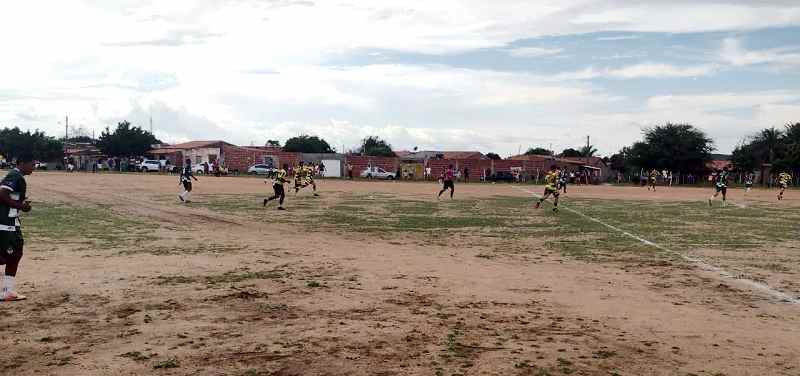 Abóbora vence disputa e garante vaga na semifinal do Campeonato Interdistrital