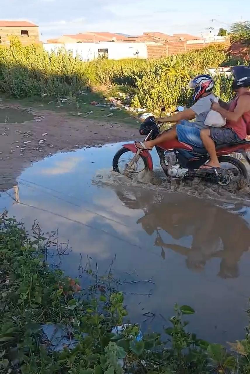 Morador cobra melhorias para a Avenida dos Minérios