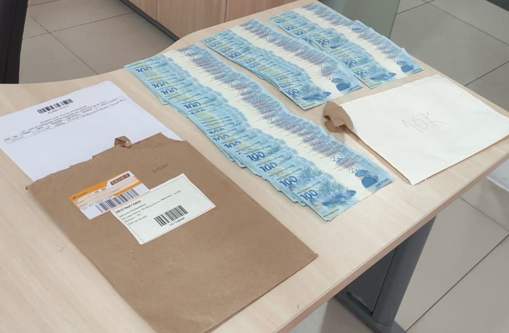 Prisão por posse de cédulas falsas em Surubim (PE)