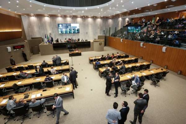 Deputados debatem casos de violência em Pernambuco — Blog Edenevaldo Alves