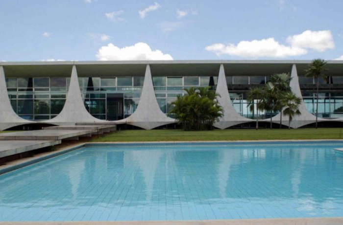 PF abre investigação sobre tentativa de invasão do Alvorada