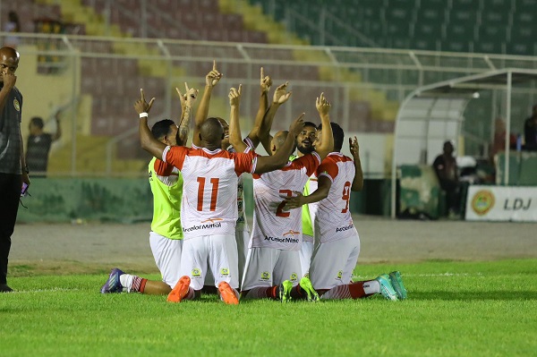 Juazeirense empata em casa e se mantém no G4 do baiano