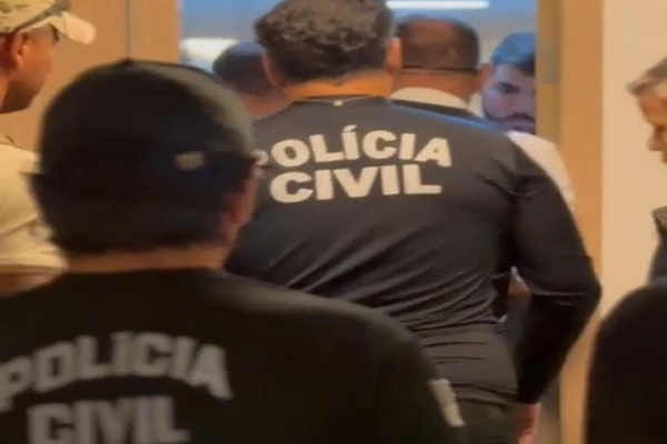 Cirurgião dentista cearense é preso no Recife (PE) por práticas ilegais no exercício da profissão — Blog Edenevaldo Alves