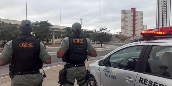 Exclusivo: “Policiais trabalhando à paisana para identificar criminosos que queiram vir atrapalhar a tranquilidade dos foliões”, diz Major do 5º BPM em Petrolina