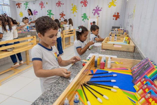 Ateliês criativos oferecem novas oportunidades aos estudantes de Petrolina