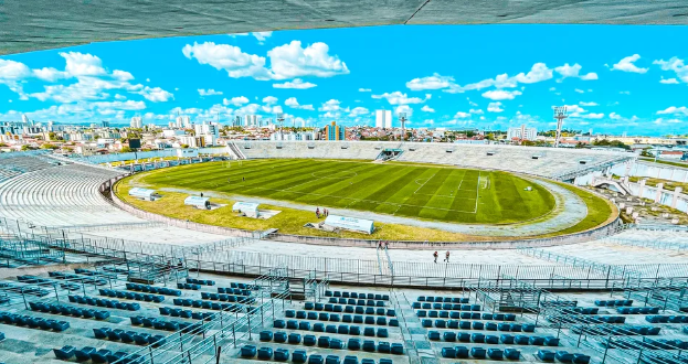 Torcedor de 20 anos passa mal e morre em estádio na Paraíba