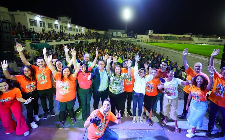 Suzana Ramos comparece ao 4º ‘Celebra Vale’ e sanciona Dia do Jovem Adventista em Juazeiro