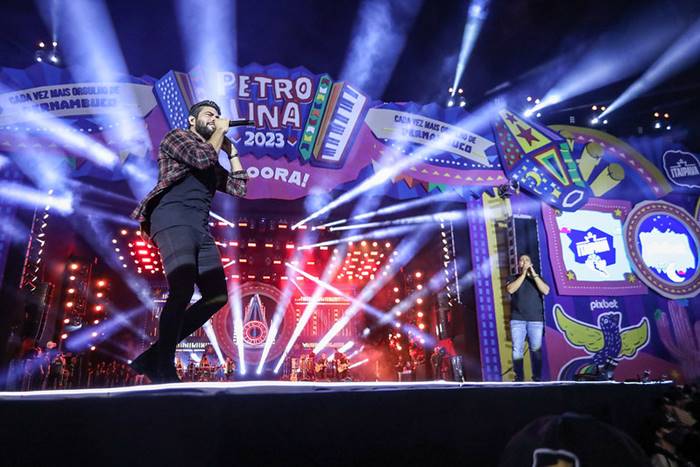 Dupla Henrique e Mariano é 3ª atração confirmada do São João 2024 de Petrolina