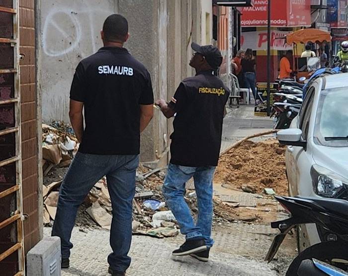 Descarte de entulhos em vias públicas de Juazeiro é alvo de ação da prefeitura