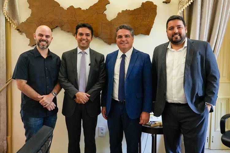 Romero Sales Filho e lideranças do Pajeú levam demandas ao Campo das Princesas