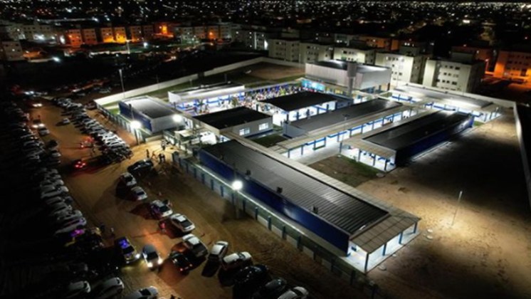 Prefeito Simão Durando inaugura maior escola em tempo integral de Petrolina