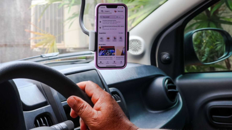 Motoristas de aplicativo paralisam atividades nesta terça-feira