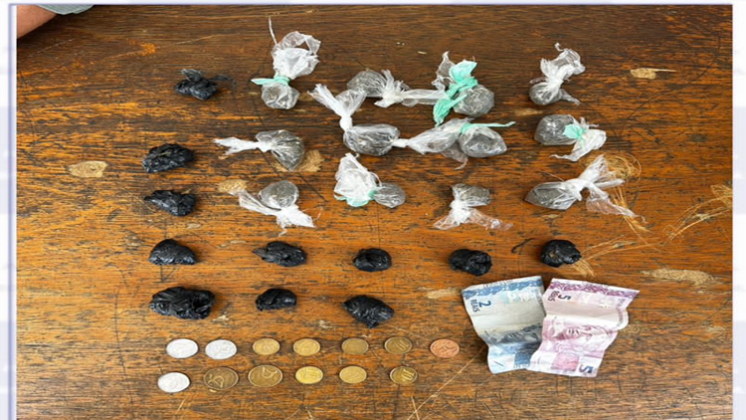 Polícia Militar conduz indivíduo por posse de entorpecente no centro de Petrolina