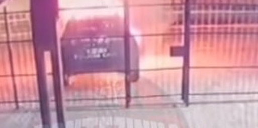 Viatura da polícia é incendiada na frente de delegacia de Cupira, Agreste de Pernambuco — Blog Edenevaldo Alves