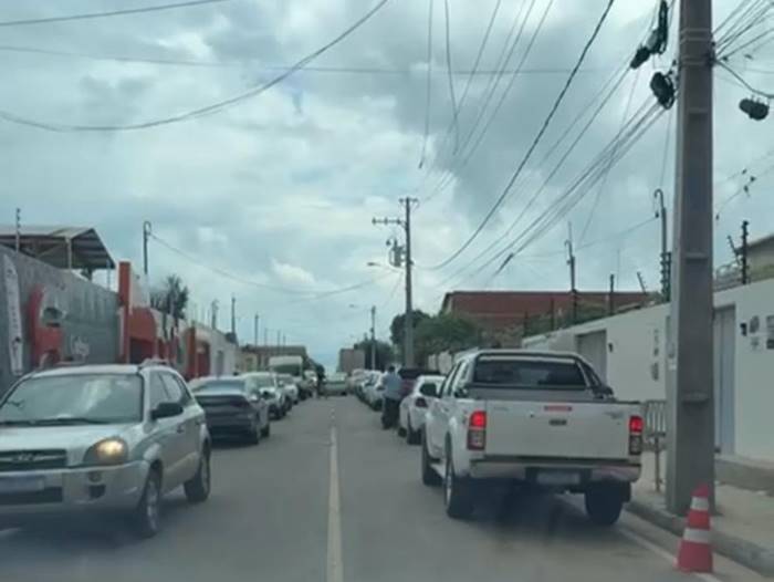 Carros estacionados irregularmente na Vila Eulália tiram moradores do sério; AMMPLA responde