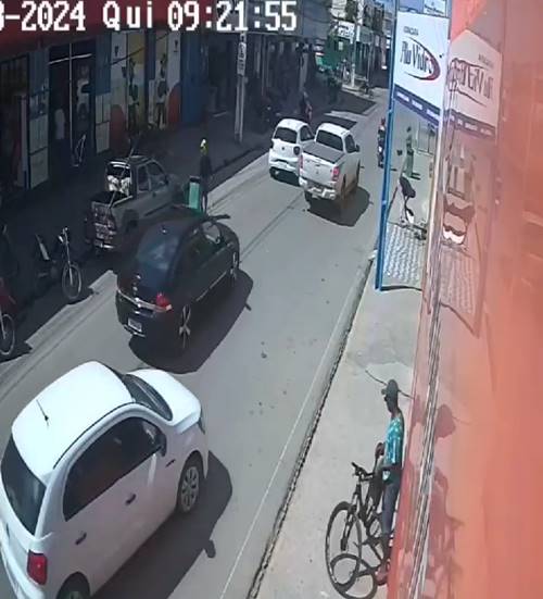 Jovem vacila e tem bicicleta furtada no Centro de Juazeiro