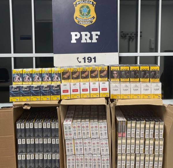 PRF apreende cargas com mais de 2,2 mil maços de cigarros no Interior da BA