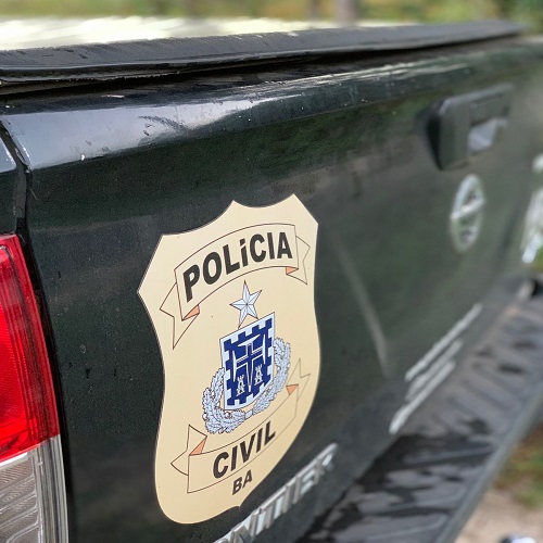 Mãe é presa acusada de queimar a própria filha com colher quente  — Blog Edenevaldo Alves