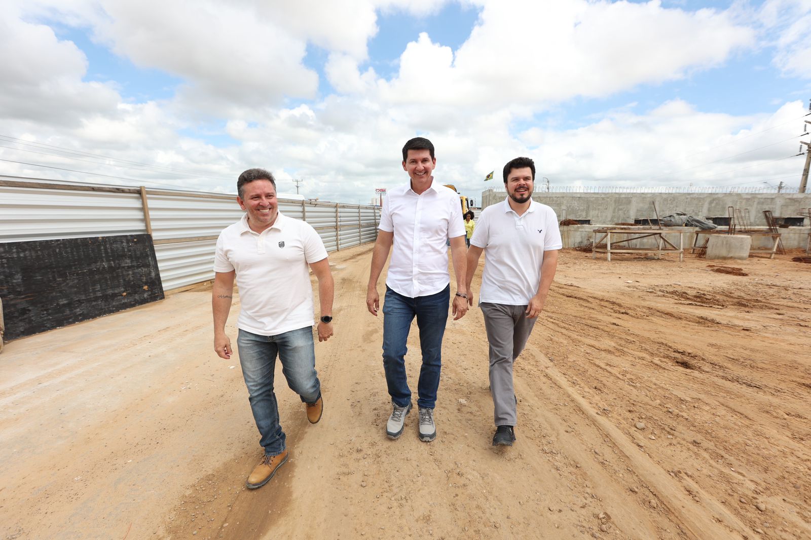 Prefeito Simão e deputado Fernando Filho vistoriam início da construção de viaduto da BR-407, em Petrolina (PE) — Blog Edenevaldo Alves