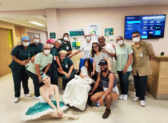 Solo de ballet emociona pacientes do Hospital Unimed em Petrolina