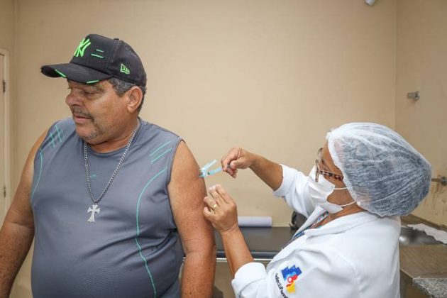 Petrolina vacina mais de 2,5 mil pessoas no ‘Dia D’ contra gripe
