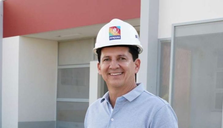 Simão Durando assina ordem de serviço para obras da Orla 3 de Petrolina (PE)