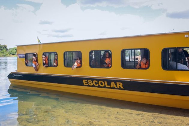 Prefeitura de Petrolina investe R$ 380 mil em mais uma lancha para o transporte escolar dos estudantes ribeirinhos