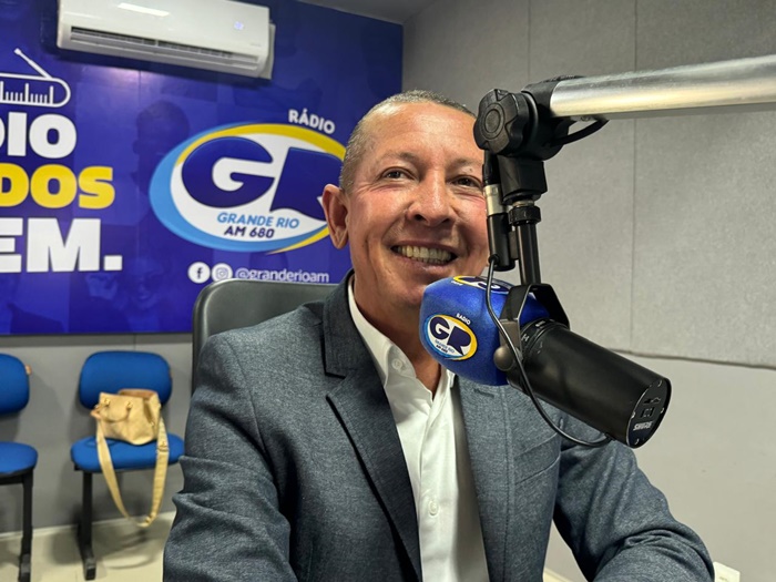 Coluna da Folha: Presidente da Câmara de Vereadores de Petrolina sai do páreo