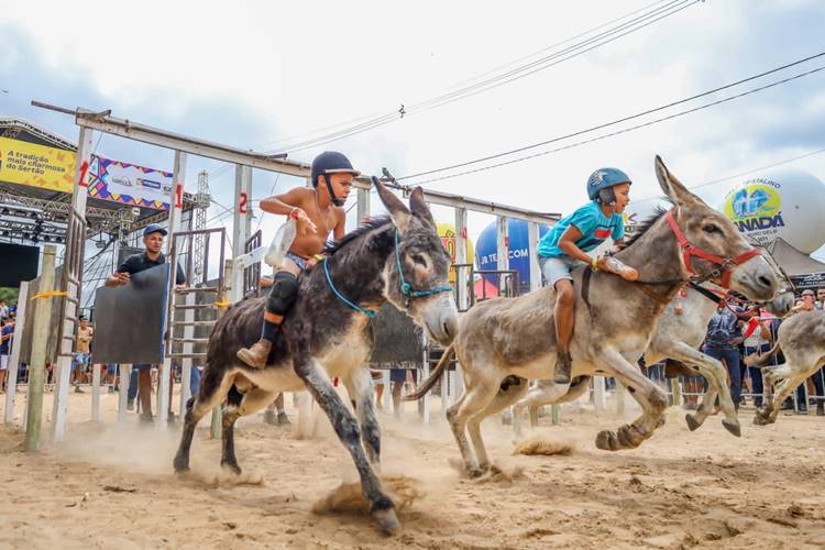 Simão Durando anuncia programação da Jecana 2024 do Capim
