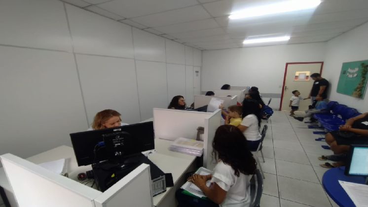 Prefeitura de Petrolina informa novo número de canal de atendimento para matrículas na rede de Ensino