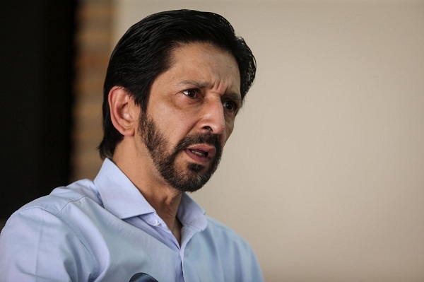 Prefeito de São Paulo diz que vetará PL que prevê multa a quem doar comida a morador de rua — Blog Edenevaldo Alves