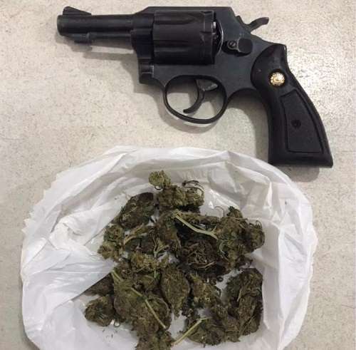 Petrolina (PE): Polícia Militar apreende maconha e arma de fogo no bairro Antônio Cassimiro