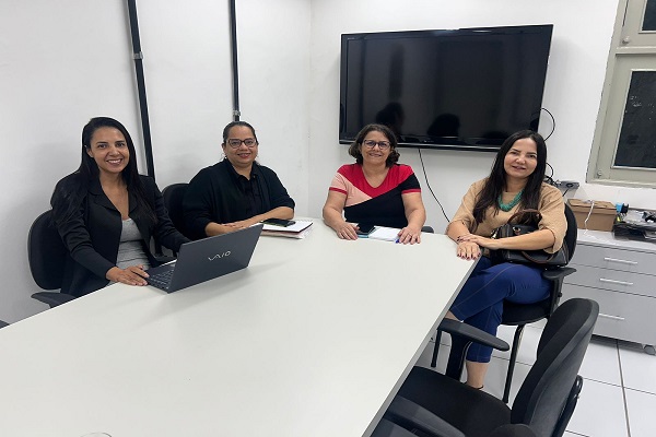 No Recife, Josimara Cavalcanti garante instalação de cozinha comunitária em Dormentes  — Blog Edenevaldo Alves