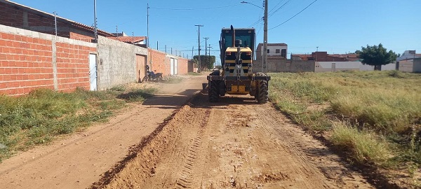 Antônio Cassimiro e outras três comunidades recebem patrolamento em Petrolina – Blog Edenevaldo Alves