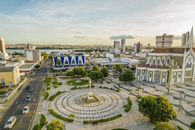 Petrolina é a cidade que mais gera emprego em Pernambuco, no mês de julho