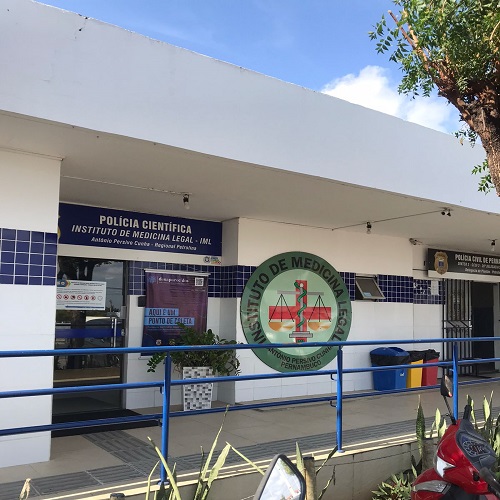 Petrolina (PE): Suspeitos encapuzados invadem residência e matam jovem de 20 anos na Ponta da Serra 