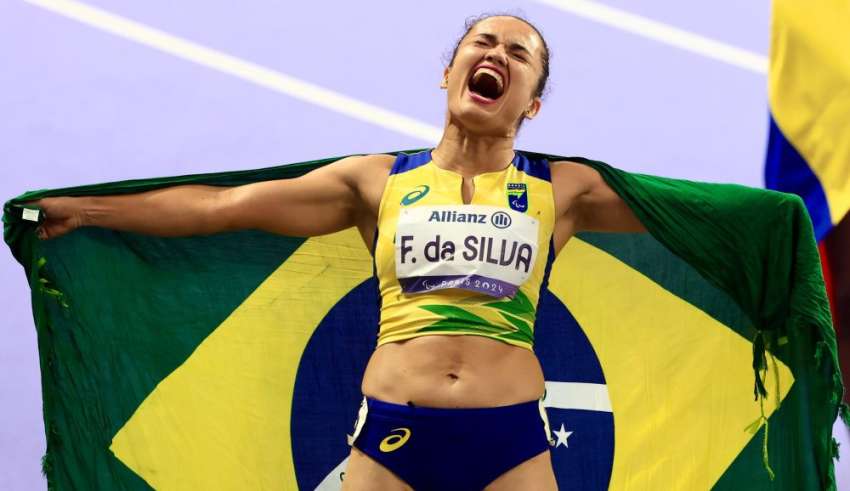 Petrolinense Fernanda Yara leva ouro no atletismo 400m T47 nas Paralimpíadas de Paris – Blog Edenevaldo Alves