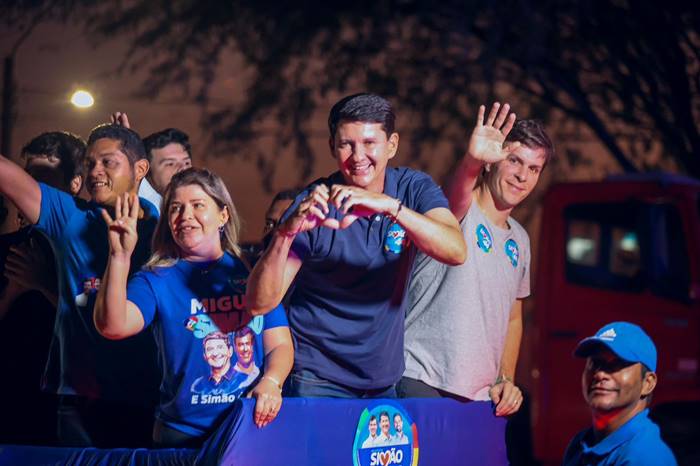 Simão Durando realiza carreata e reafirma compromisso com Izacolândia