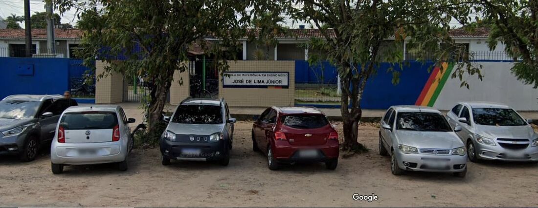 Alunos denunciam câmeras em banheiros de escola pública em Carpina (PE)