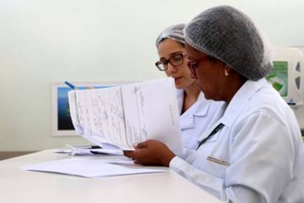 Saúde da Bahia abre inscrições de seleção para contratar 3.778 profissionais