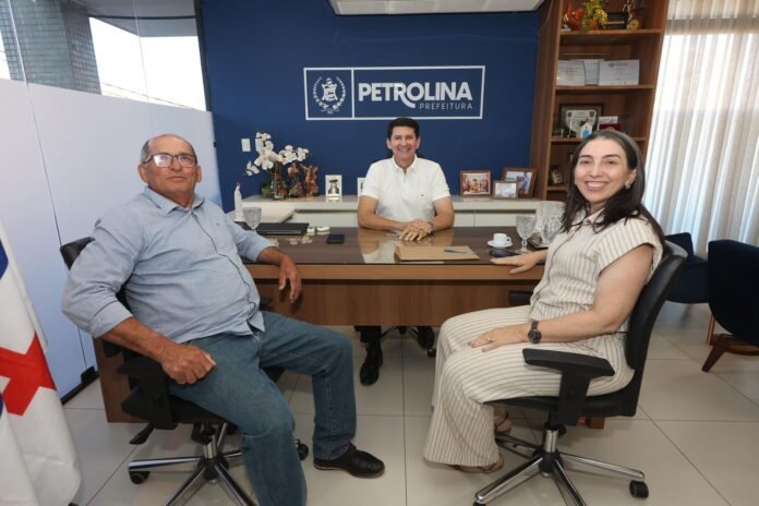 Simão Durando recebe prefeita de Dormentes (PE) para discutir ações conjuntas entre os dois municípios