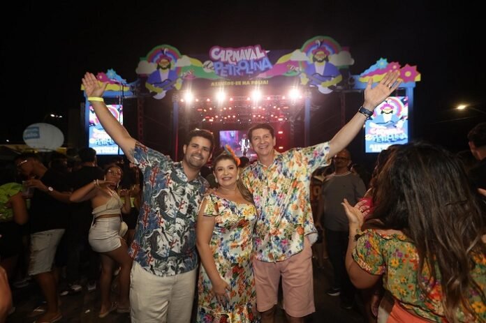 Simão Durando abre o Carnaval de Petrolina com sucesso de público e homenagens a Geraldo Azevedo