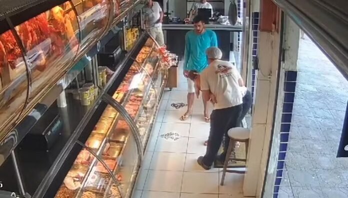 Petrolina (PE): Bebê de 11 meses fica engasgado com plástico e é salvo por açougueiro 