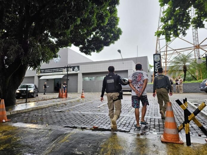 Pernambuco: polícia cumpre mais de 40 mandados de prisão contra membros de torcidas organizadas