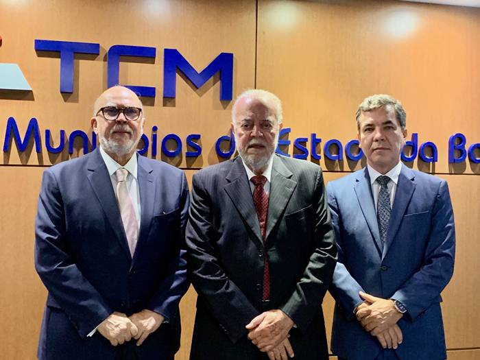 Jerônimo e outras autoridades prestigiarão posse do presidente do TCM-BA